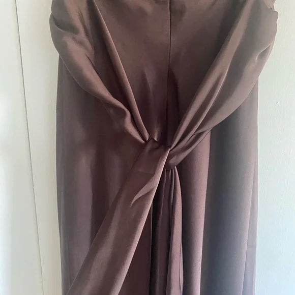 🍫 GUC DAVID’s Bridal Chocolate Satin Gown Strapless Charmeuse Sz 4 - Picture 6 of 7